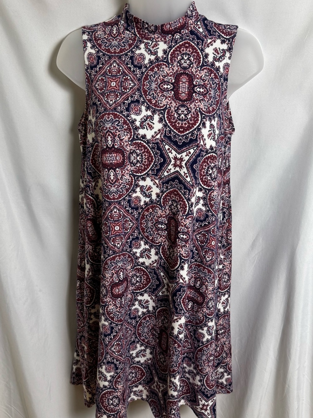 Pink Rose Sleeveless Mock Neck Paisley Medallion Knit Mini Dress Size Small